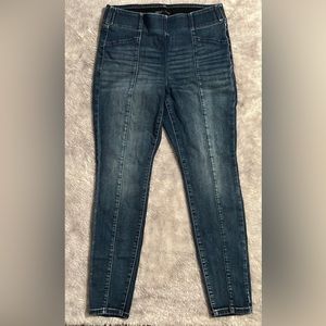 Simply Vera VeraWang pull-on demin jeans size 10